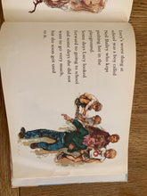 Lucy & Tom Go To School