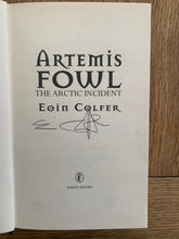 Artemis Fowl - The Artic Incident (signed)