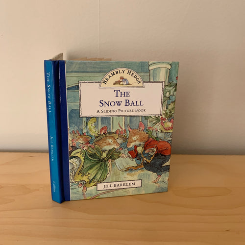 Brambly Hedge: The Snow Ball - A Sliding Picture Book