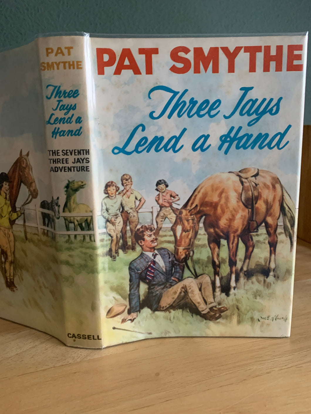 Three Jays Lend a Hand