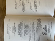 Skulduggery Pleasant - Dead or Alive (signed Limited edition)