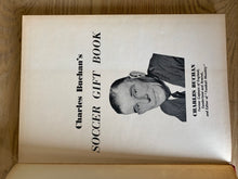 Charles Buchan's Soccer Gift Book 1960-61