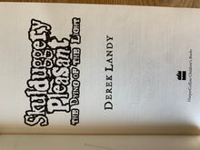 Skulduggery Pleasant - The Dying of the Light (signed limited edition)